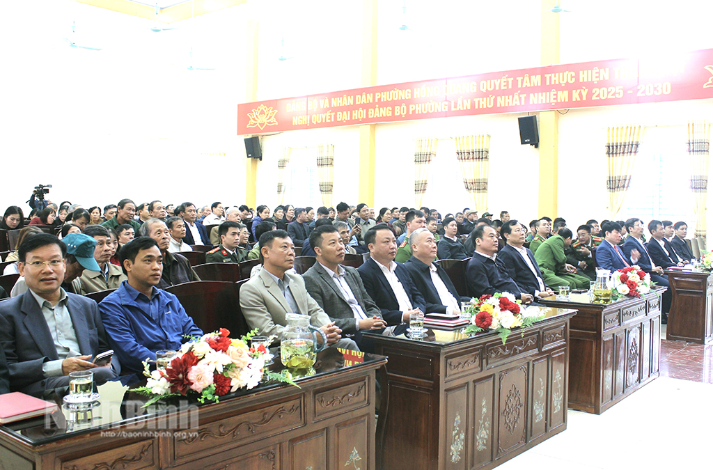 Các đại biểu dự Lễ phát động.