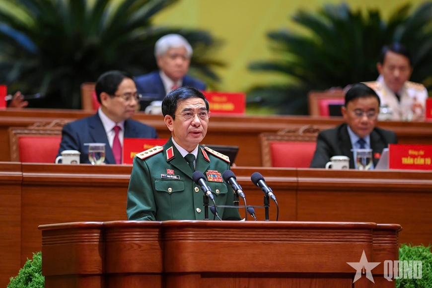 Đại tướng Phan Văn Giang, Ủy viên Bộ Chính trị, Phó Bí thư Quân ủy Trung ương, Bộ trưởng Bộ Quốc phòng tham luận tại Đại hội. Ảnh: TRỌNG HẢI