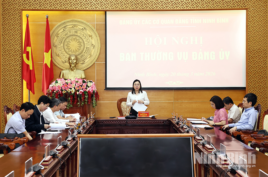 Các đại biểu dự hội nghị.