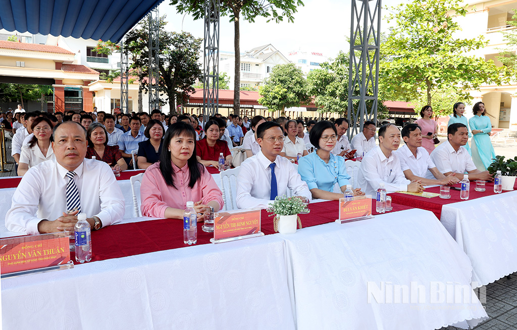 Các đại biểu dự hội nghị tổng kết Hội thi.