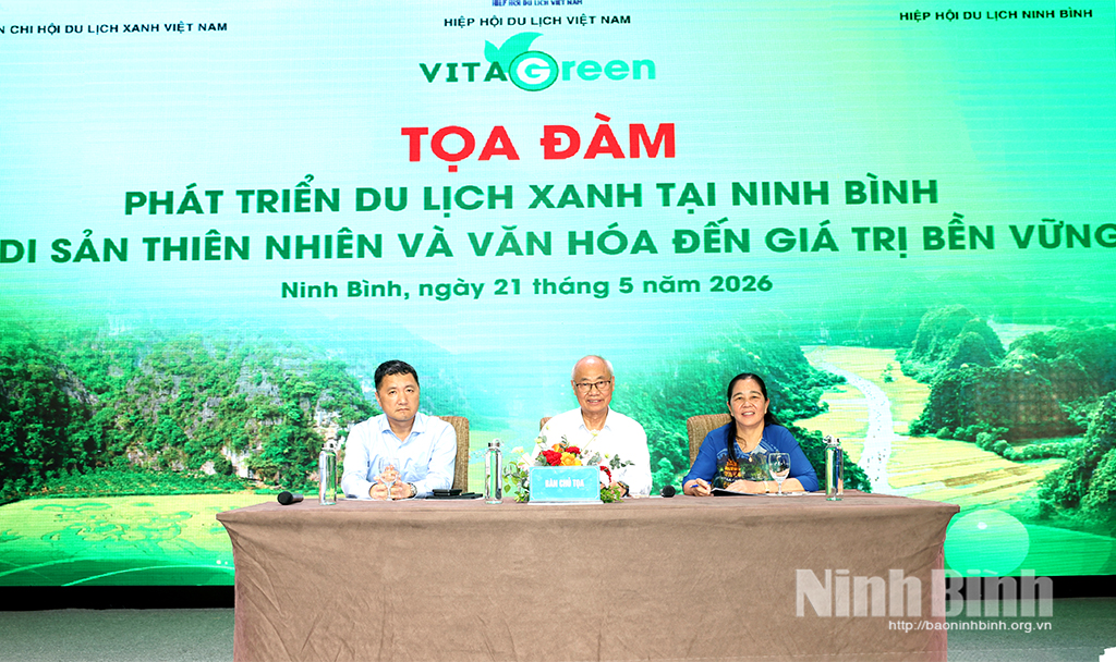 Các đại biểu chủ trì Tọa đàm.