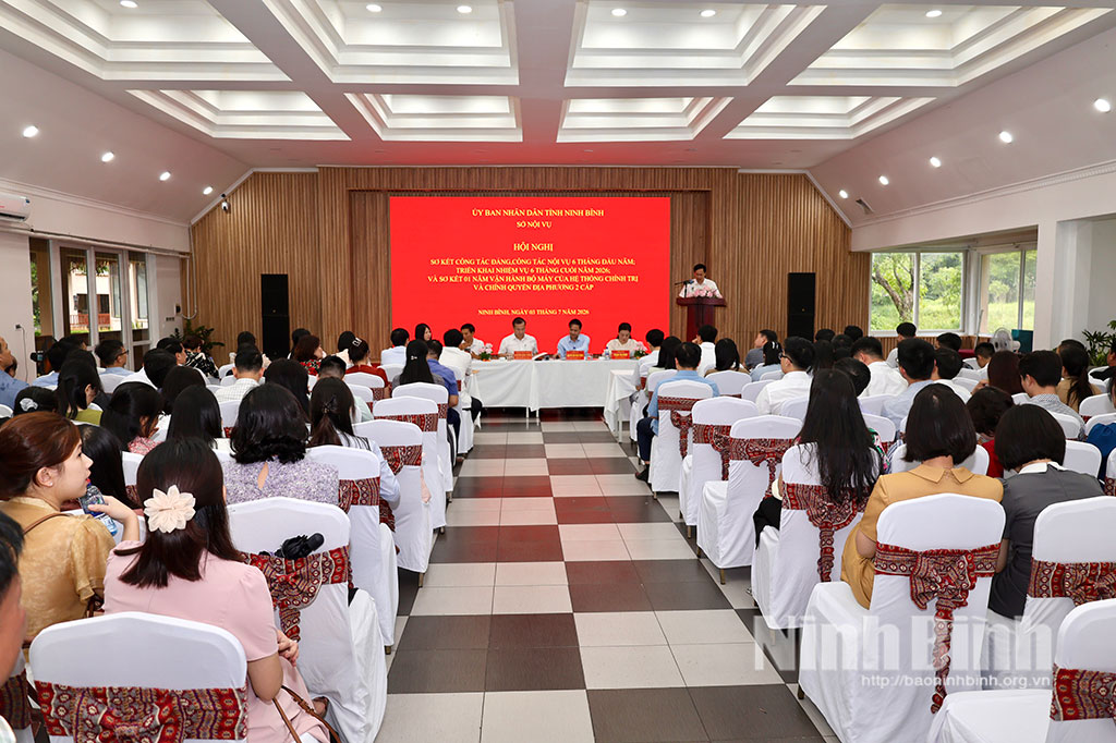 Quang cảnh hội nghị.