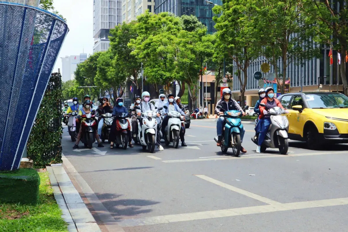 Nắng nóng xuất hiện ở cả 3 miền.