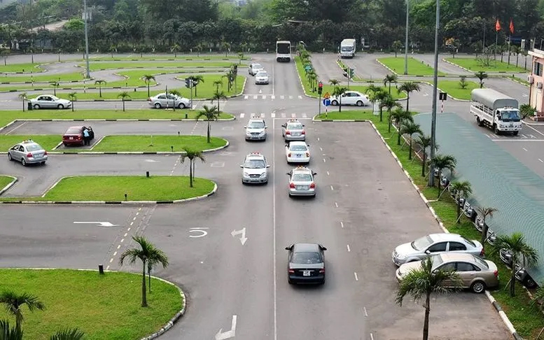 Chính phủ vừa ban hành Nghị định 94/2026/NĐ-CP Quy định về hoạt động đào tạo và sát hạch lái xe, có hiệu lực từ ngày 1/7/2026.