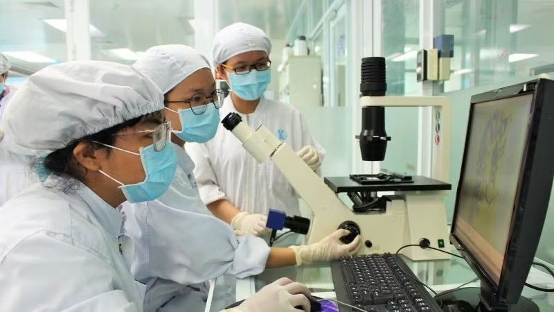 Hoạt động nghiên cứu khoa học tại Đại học Quốc gia Thành phố Hồ Chí Minh (Ảnh: CAO TÂN)