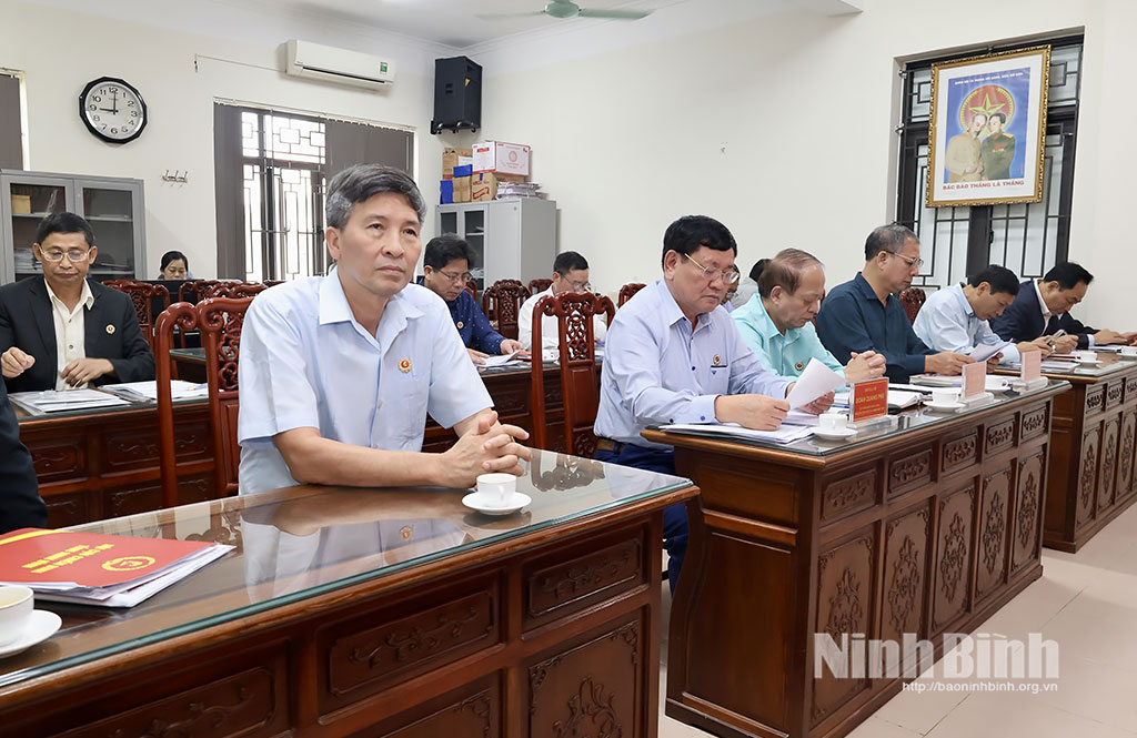 Các đại biểu dự hội nghị.