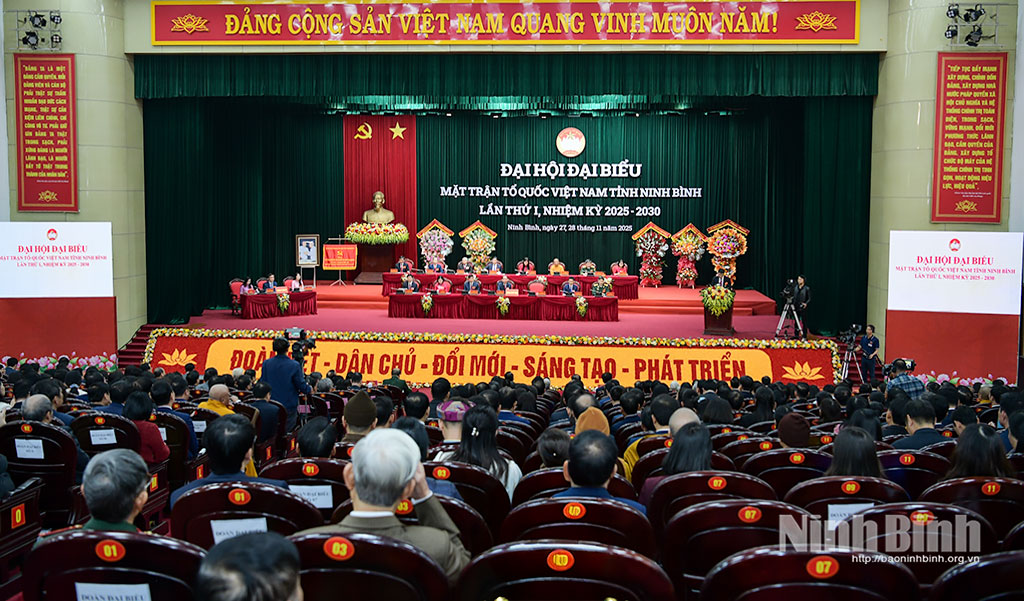 Quang cảnh phiên khai mạc Đại hội đại biểu MTTQ Việt Nam tỉnh Ninh Bình lần thứ I, nhiệm kỳ 2025-2030.
