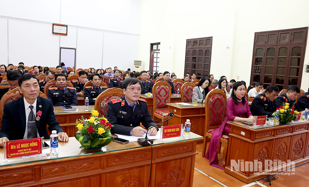 Các đại biểu dự hội nghị.