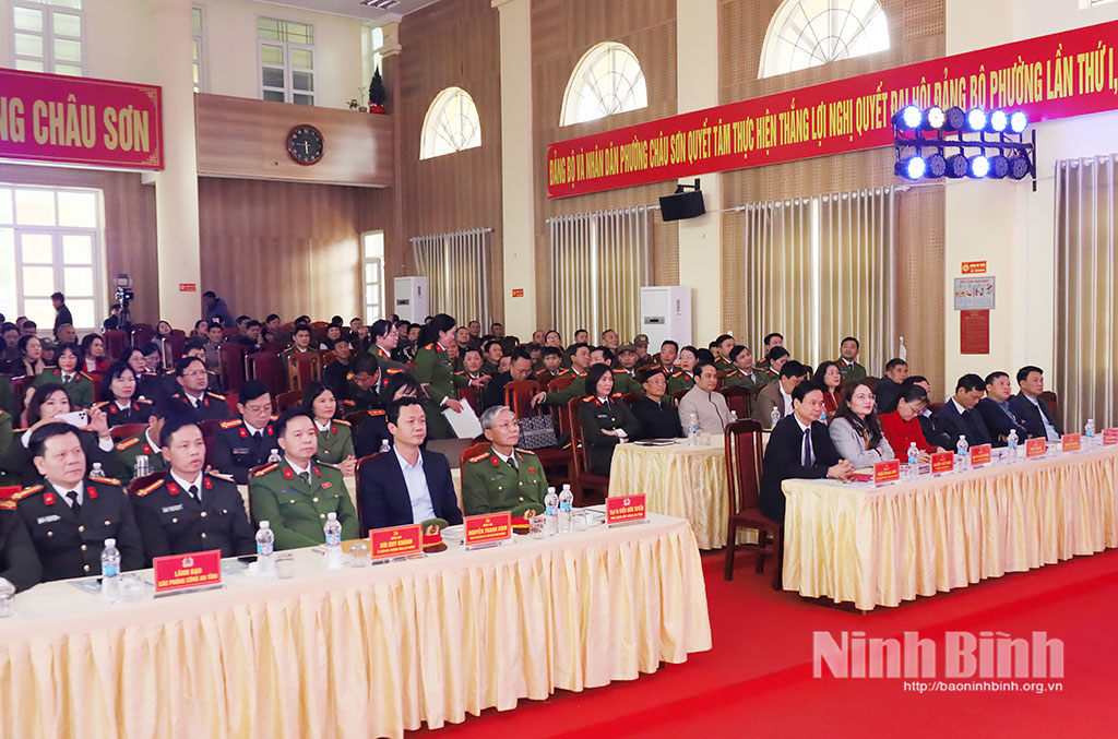 Các đại biểu dự hội nghị.