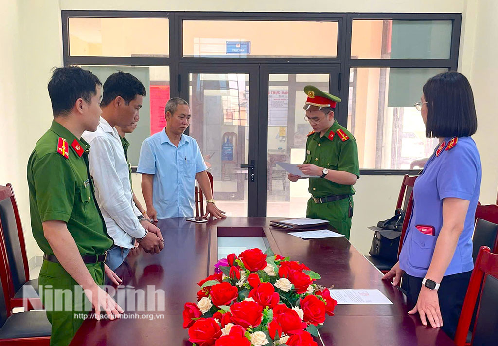 Cơ quan Cảnh sát điều tra Công an tỉnh Ninh Bình khởi tố vụ án “Vi phạm quy định về phòng cháy, chữa cháy”.