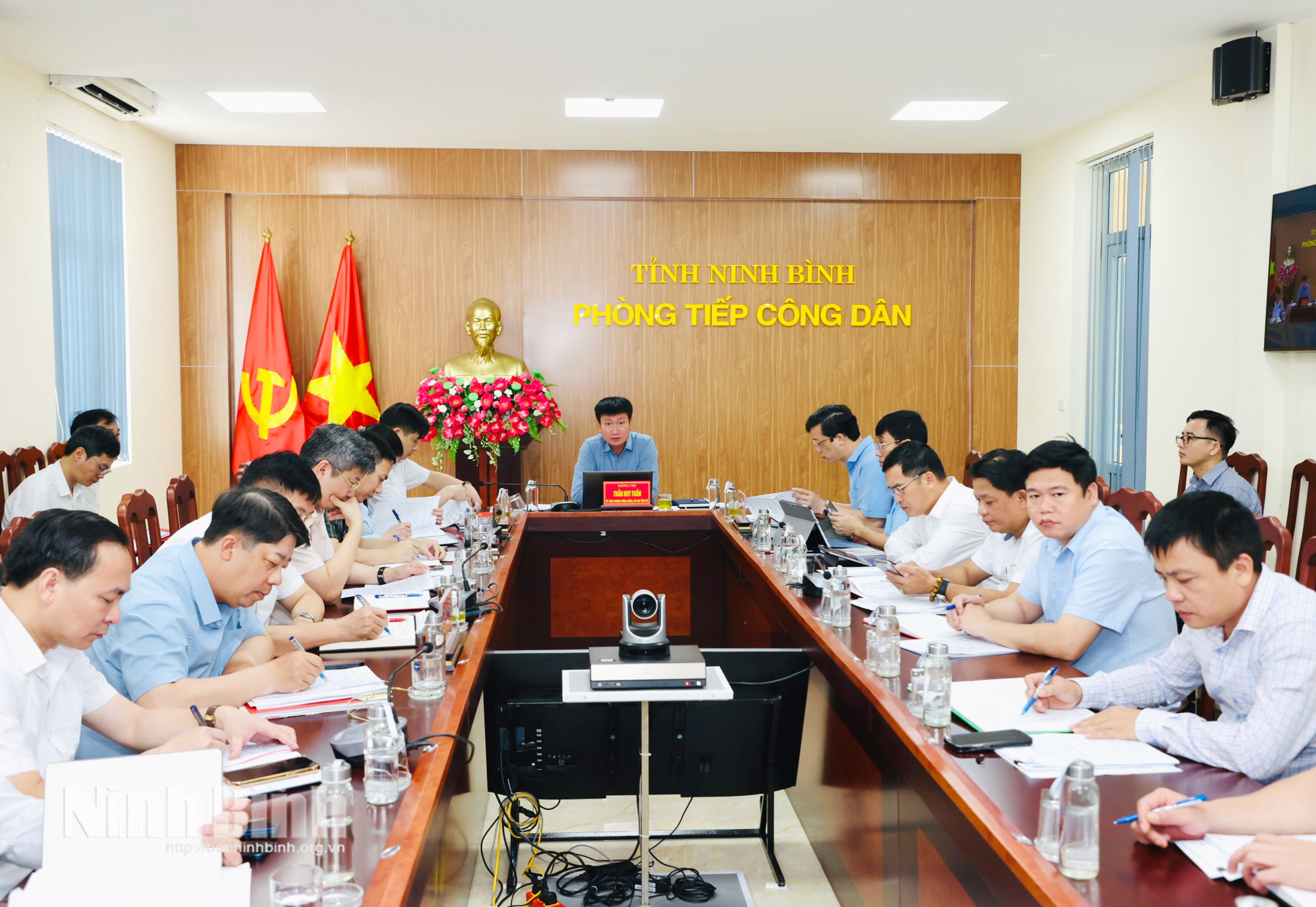 Quang cảnh phiên tiếp công dân.