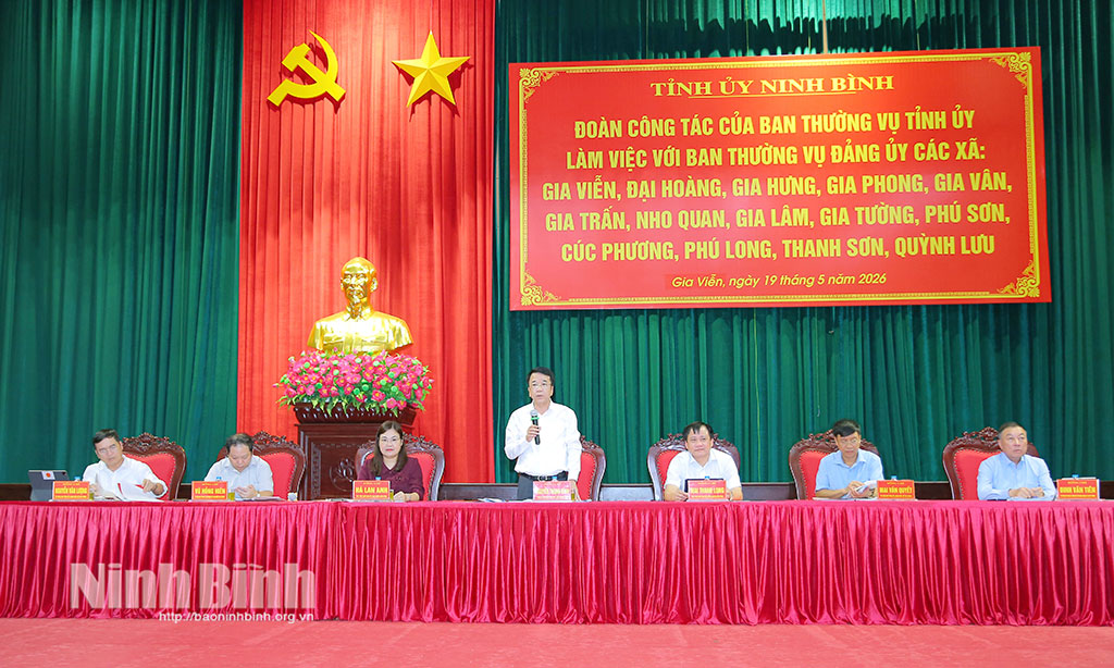 Đồng chí Nguyễn Thanh Bình, Phó Bí thư Tỉnh ủy, Chủ tịch UBND tỉnh chủ trì buổi làm việc.