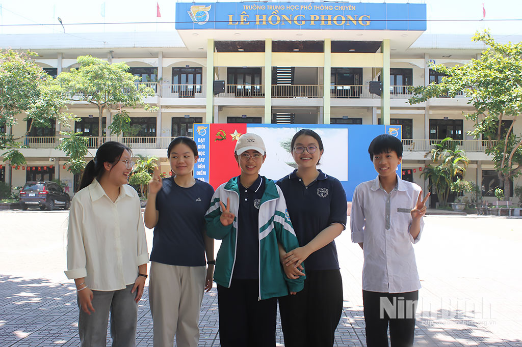 Thí sinh dự thi lớp 10 THPT năm học 2026-2027 tại Trường THPT Chuyên Lê Hồng Phong.