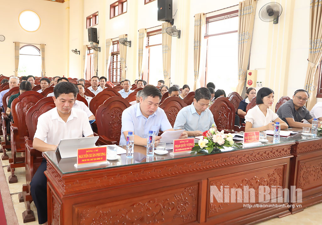 Các đại biểu dự hội nghị.