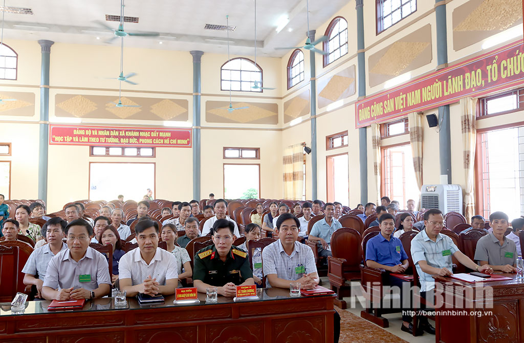 Các đại biểu dự hội nghị diễn tập xã Khánh Nhạc. Ảnh: Minh Đường