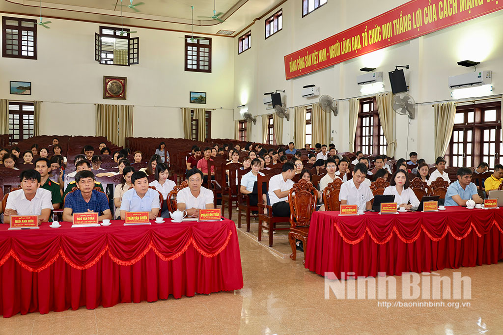 Các đại biểu dự buổi tập huấn.