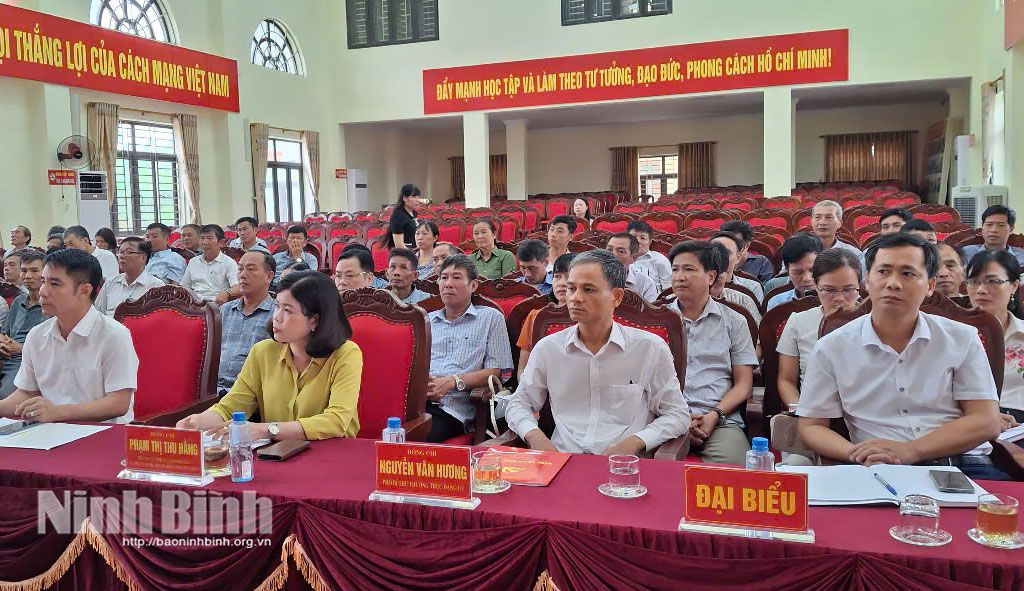 Các đại biểu dự hội nghị tại xã Bình Sơn. Ảnh: Chu Bình