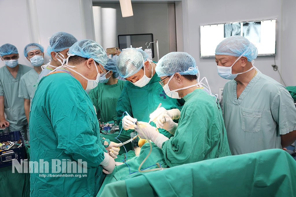 Chuyển giao thành công kỹ thuật thay khớp gối toàn phần tại Bệnh viện Đa khoa Hà Nam mở ra cơ hội cho người dân được tiếp cận dịch vụ điều trị hiện đại ngay tại địa phương.