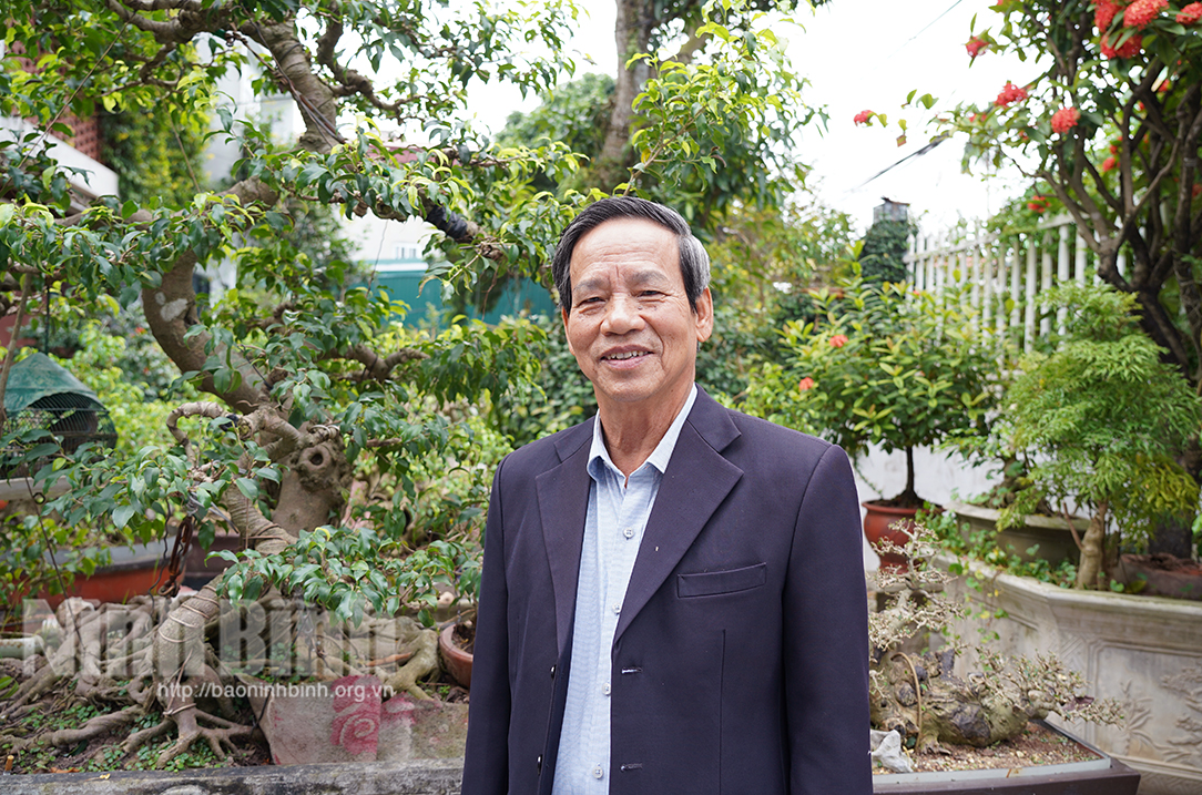Đảng viên Nguyễn Văn Lượng, Chi bộ thôn Ngũ Cõi, xã Liêm Hà. Ảnh: Hoa Hiên.