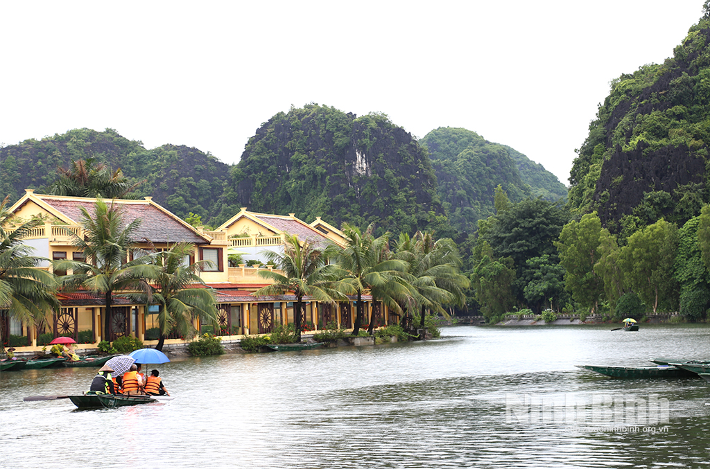 Khu bến thuyền Văn Lâm, Khu du lịch Tam Cốc Bích Động.