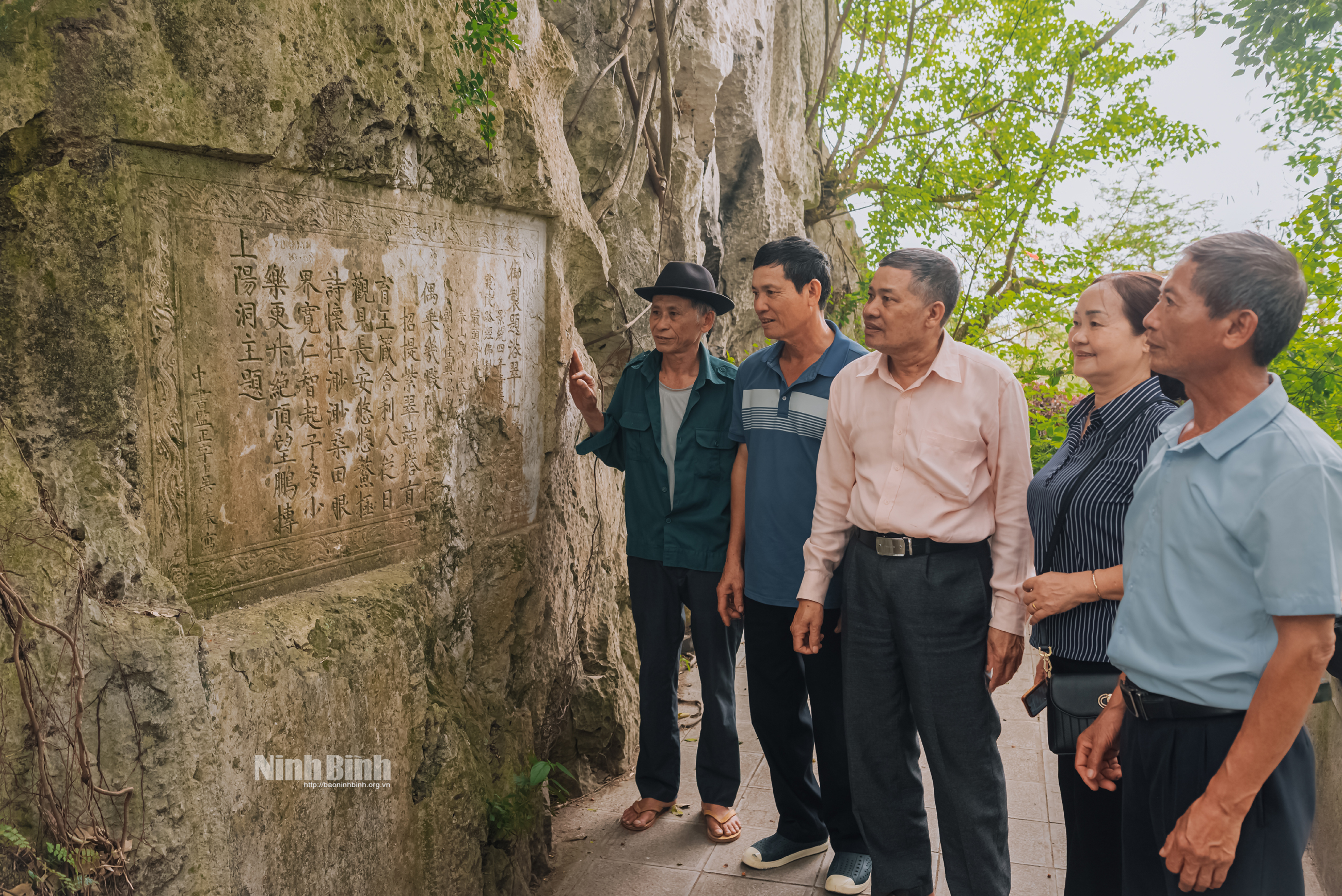 The Han-Nom inscriptions, carved directly into the cliffs of the Special National Historic and Scenic Site of Non Nuoc Mountain.