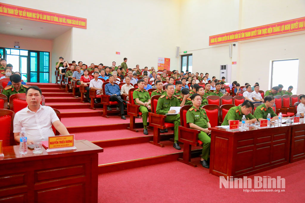 Quang cảnh hội nghị