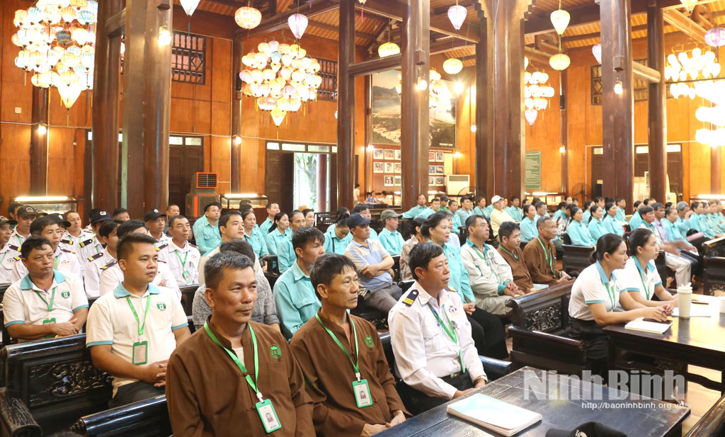 Các học viên tham dự Lớp bồi dưỡng kiến thức, nâng cao kỹ năng an toàn cho người lao động.