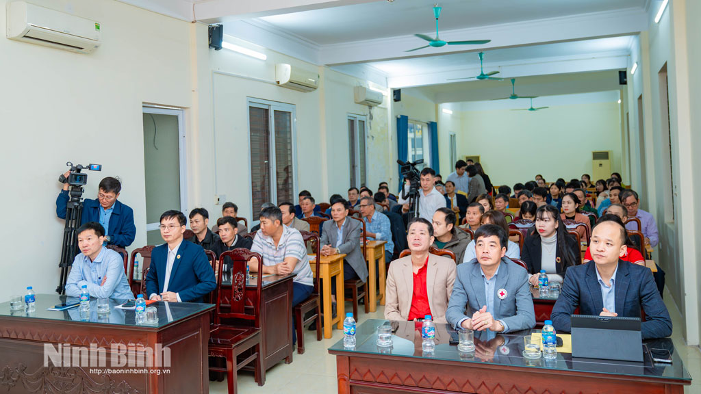 Các đại biểu tham dự hội nghị.