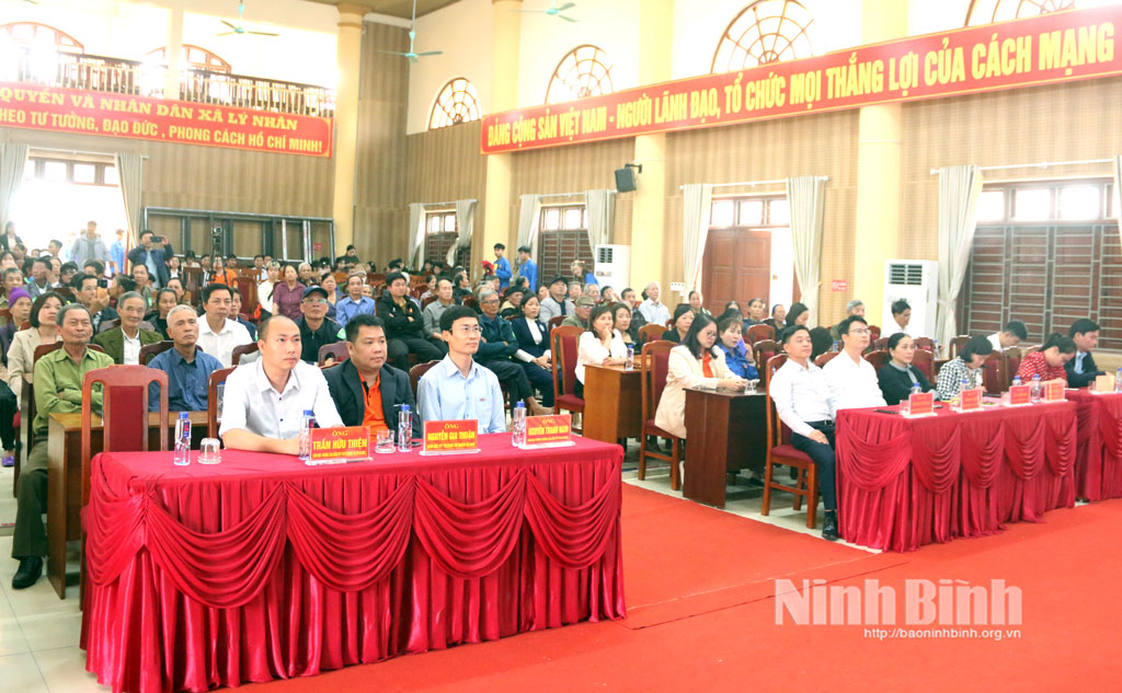 Các đại biểu tham dự hội nghị