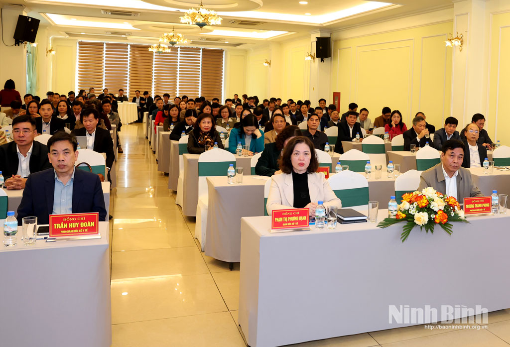 Các đại biểu dự hội nghị.