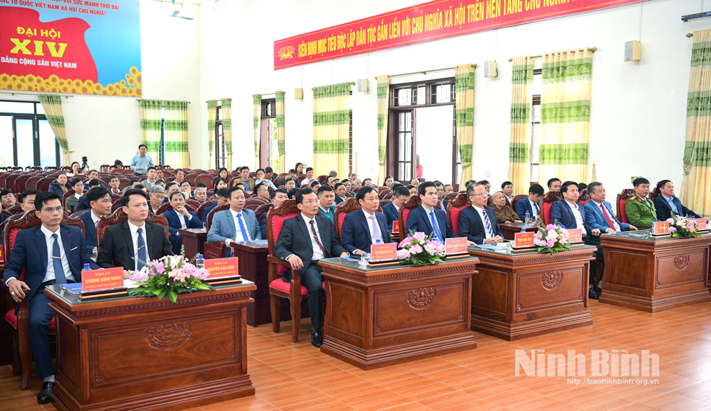 Các đại biểu dự hội nghị.