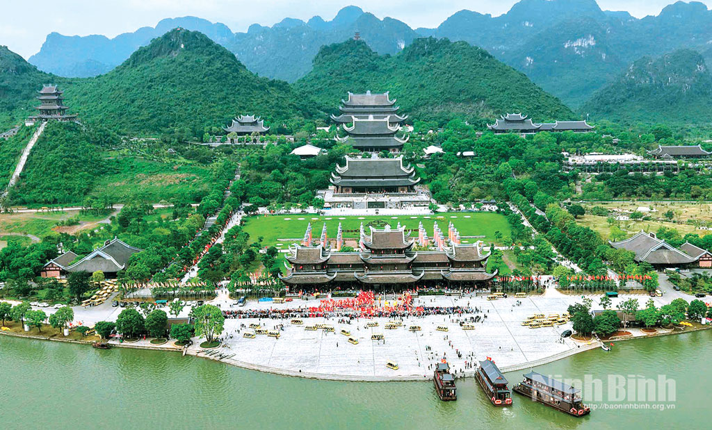 Khu du lịch quốc gia Tam Chúc. Ảnh: Minh Thu