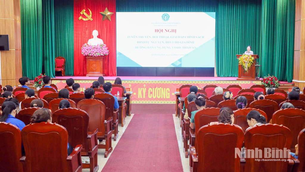 Quang cảnh hội nghị.