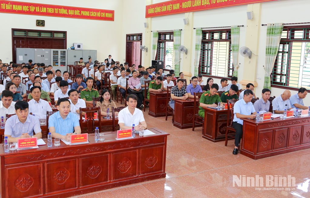 Các đại biểu dự hội nghị.