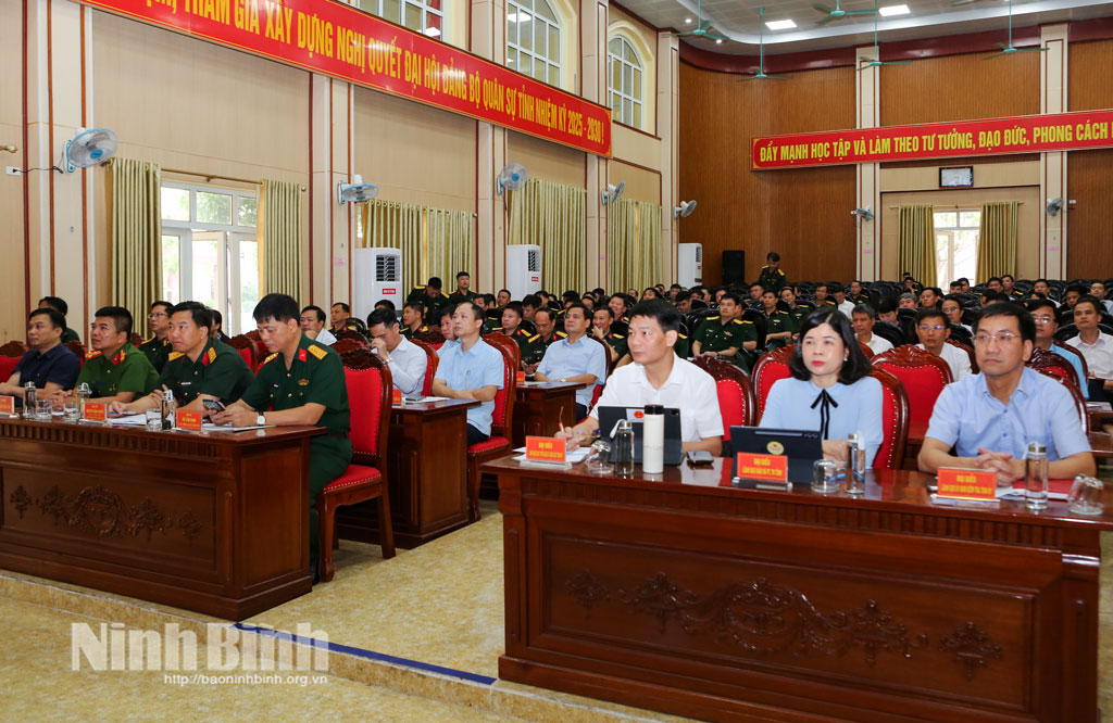Các đại biểu dự hội nghị tập huấn.