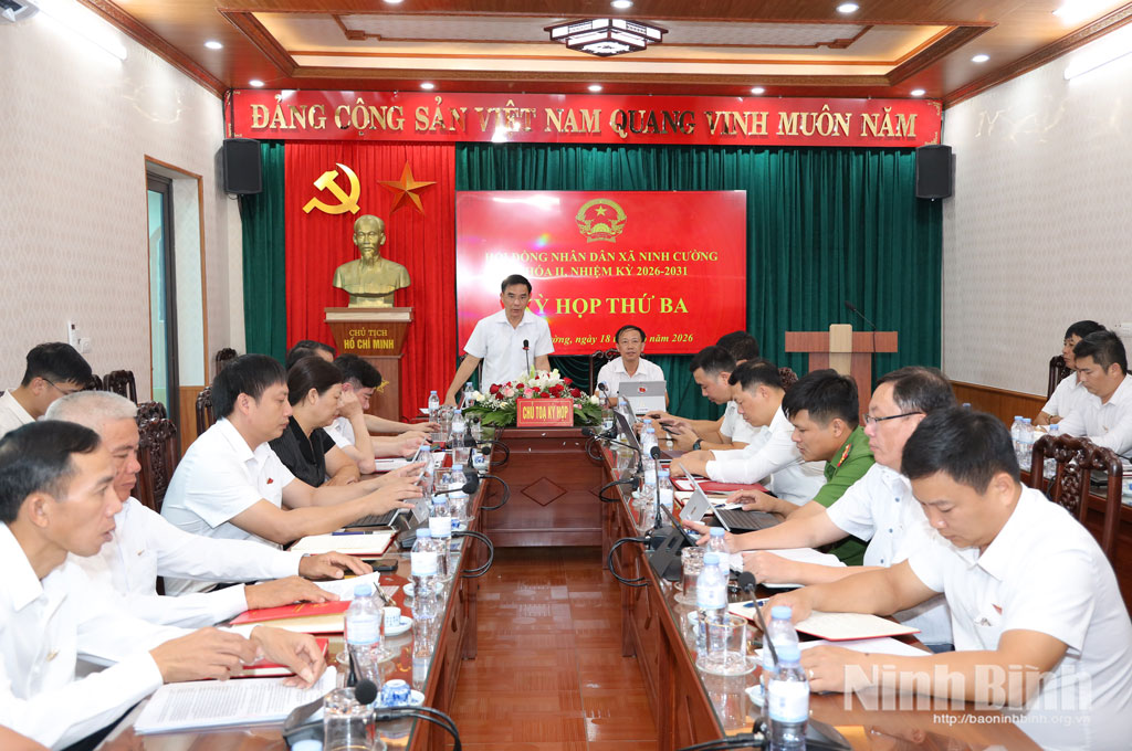 Quang cảnh kỳ họp.