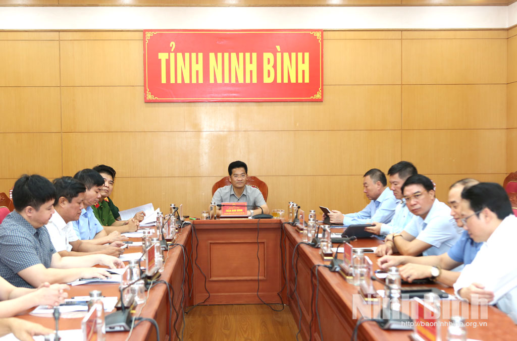 Các đại biểu dự hội nghị tại điểm cầu tỉnh Ninh Bình.
