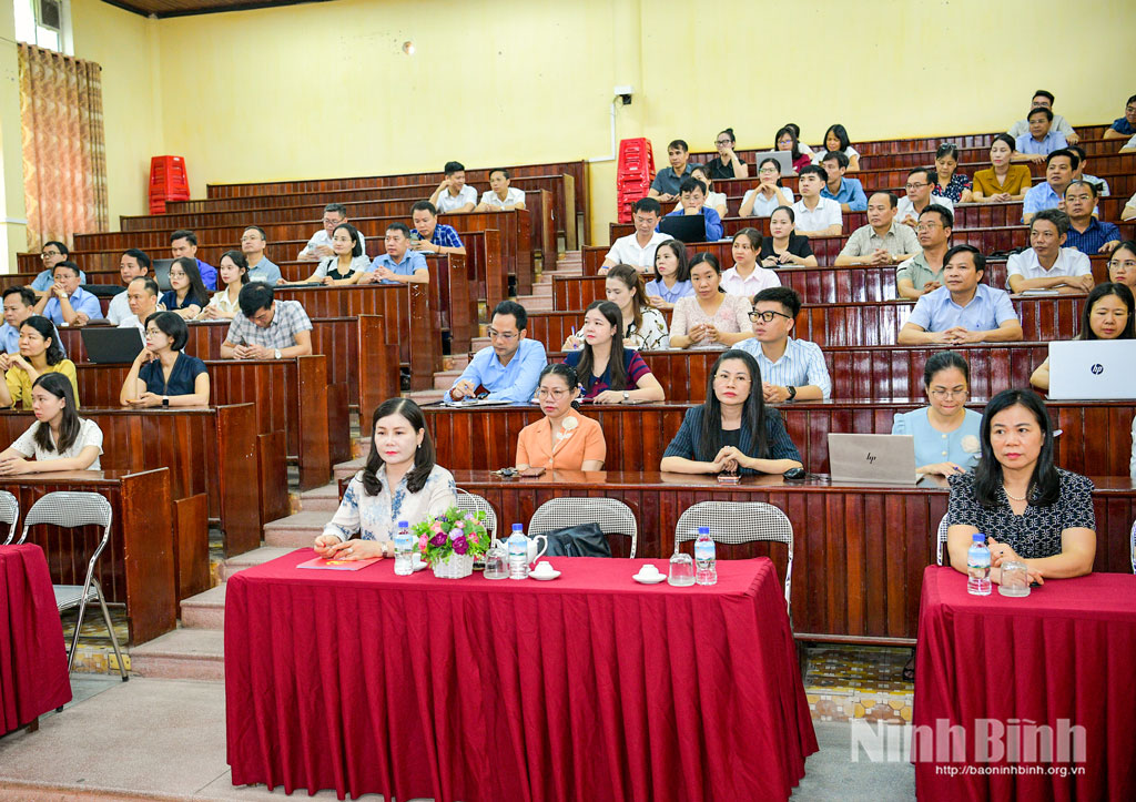 Quang cảnh lớp bồi dưỡng.