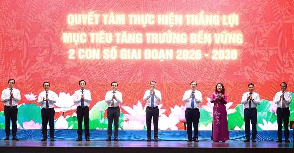 Thủ tướng Lê Minh Hưng và các đại biểu tại Lễ phát động - Ảnh: VGP/Phương Nguyên