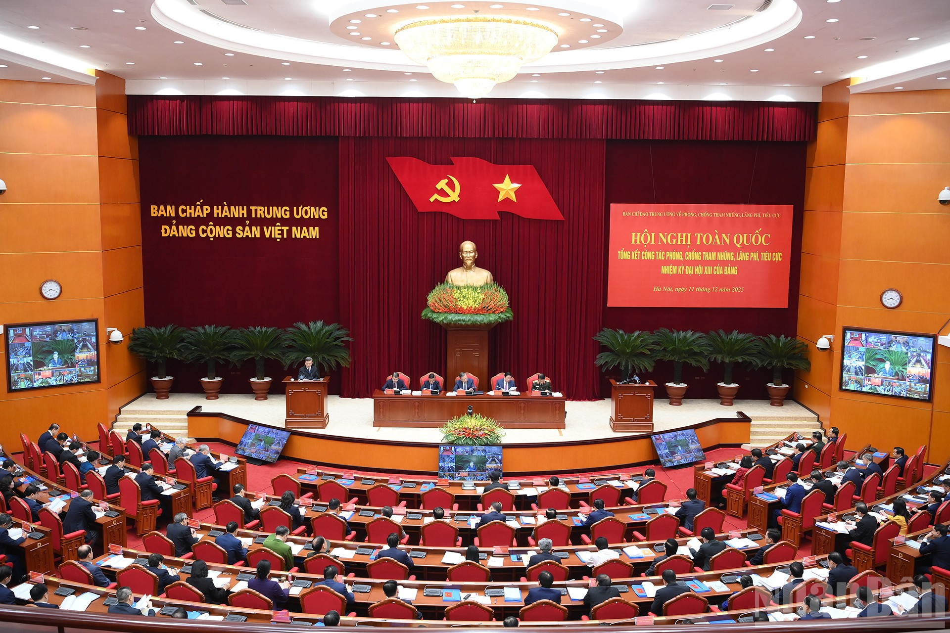 Quang cảnh Hội nghị toàn quốc tổng kết công tác phòng, chống tham nhũng, lãng phí, tiêu cực nhiệm kỳ Đại hội XIII của Đảng. Ảnh: Phương Hoa TTXVN