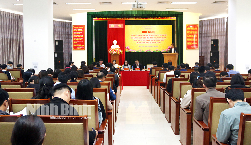 Quang cảnh hội nghị.