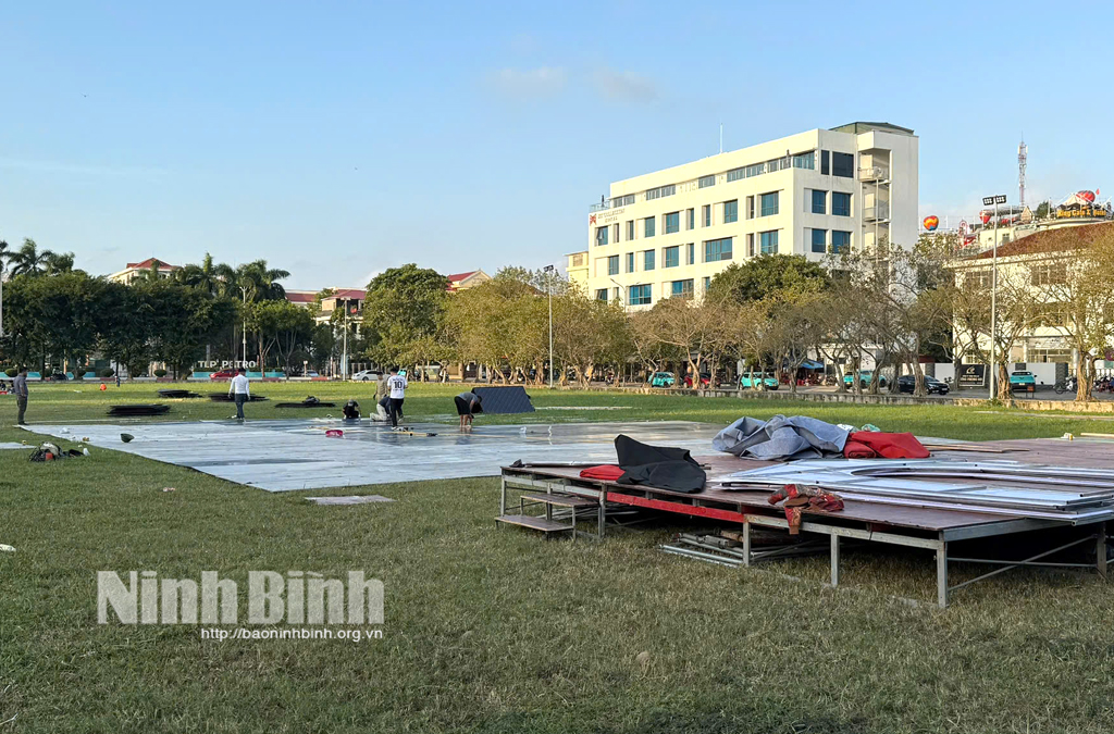 Ninh Biinh Food Festival associated with the "Traditional Northern Tet", which will take place from December 28 to January 2, 2026 at Dong Thanh Stadium in HoaLu ward.