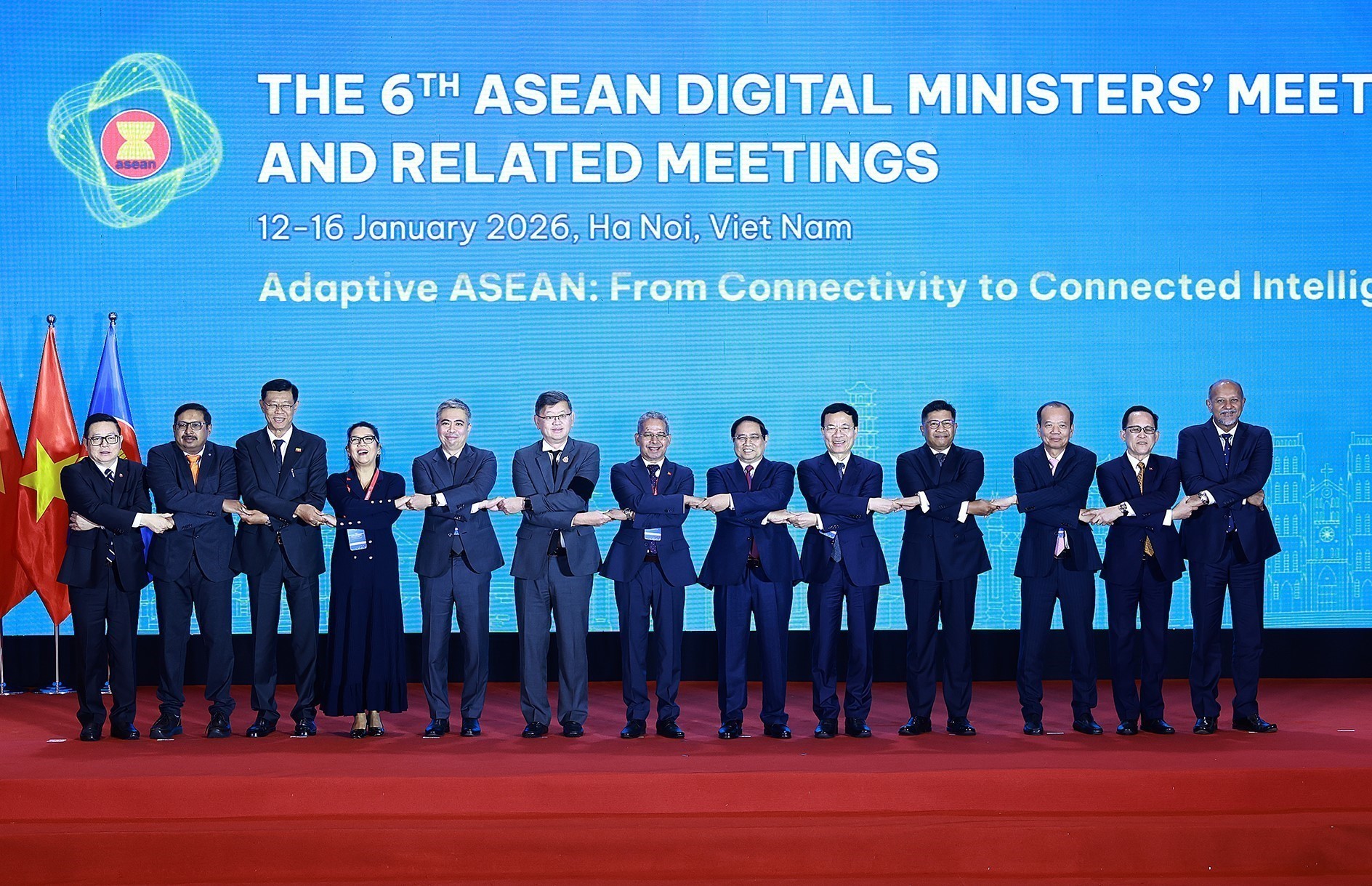 Thủ tướng Phạm Minh Chính và Trưởng đoàn các nước tham dự Hội nghị Bộ trưởng Số ASEAN (ADGMIN) lần thứ 6. Ảnh: Dương Giang -TTXVN