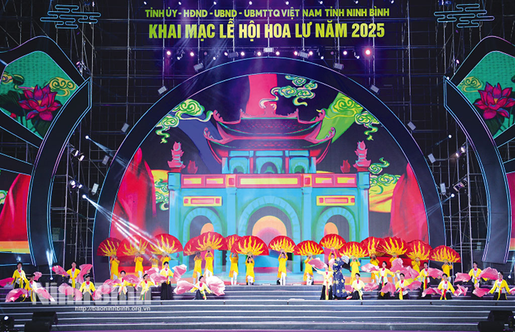 Art prorgramme at opening ceremony of 2025 Hoa Lu festival.