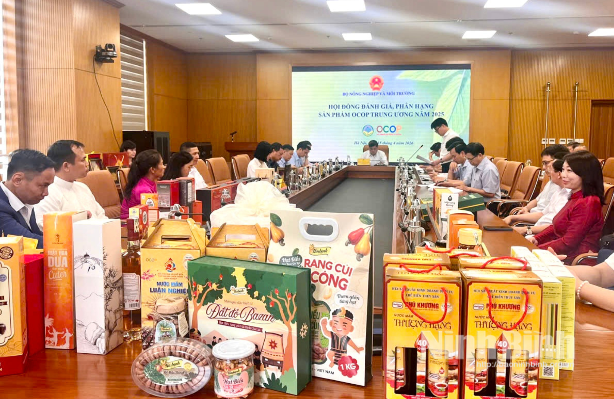 At the 2025 National OCOP Product Evaluation and Classification Conference.