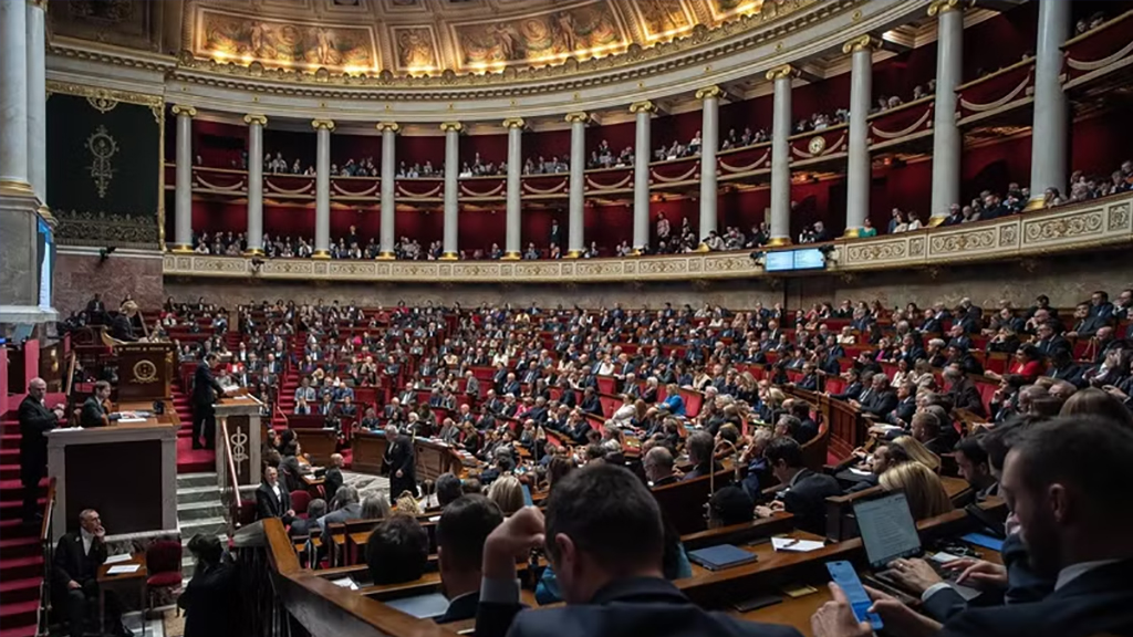Quang cảnh phiên họp Quốc hội Pháp ở Paris. (Ảnh: THX/TTXVN phát)