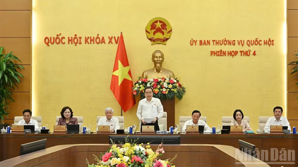 Chủ tịch Quốc hội Trần Thanh Mẫn phát biểu khai mạc phiên họp. (Ảnh: THỦY NGUYÊN)