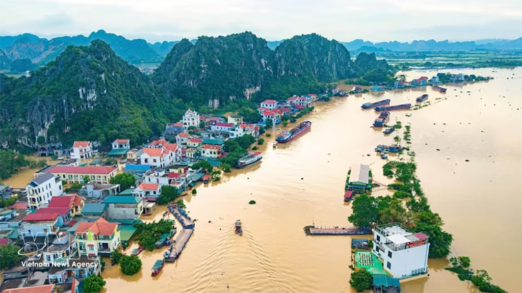 Kenh Ga village of Gia Vien commune, Ninh Binh province, is deeply flooded following heavy rains. (Photo: VNA)