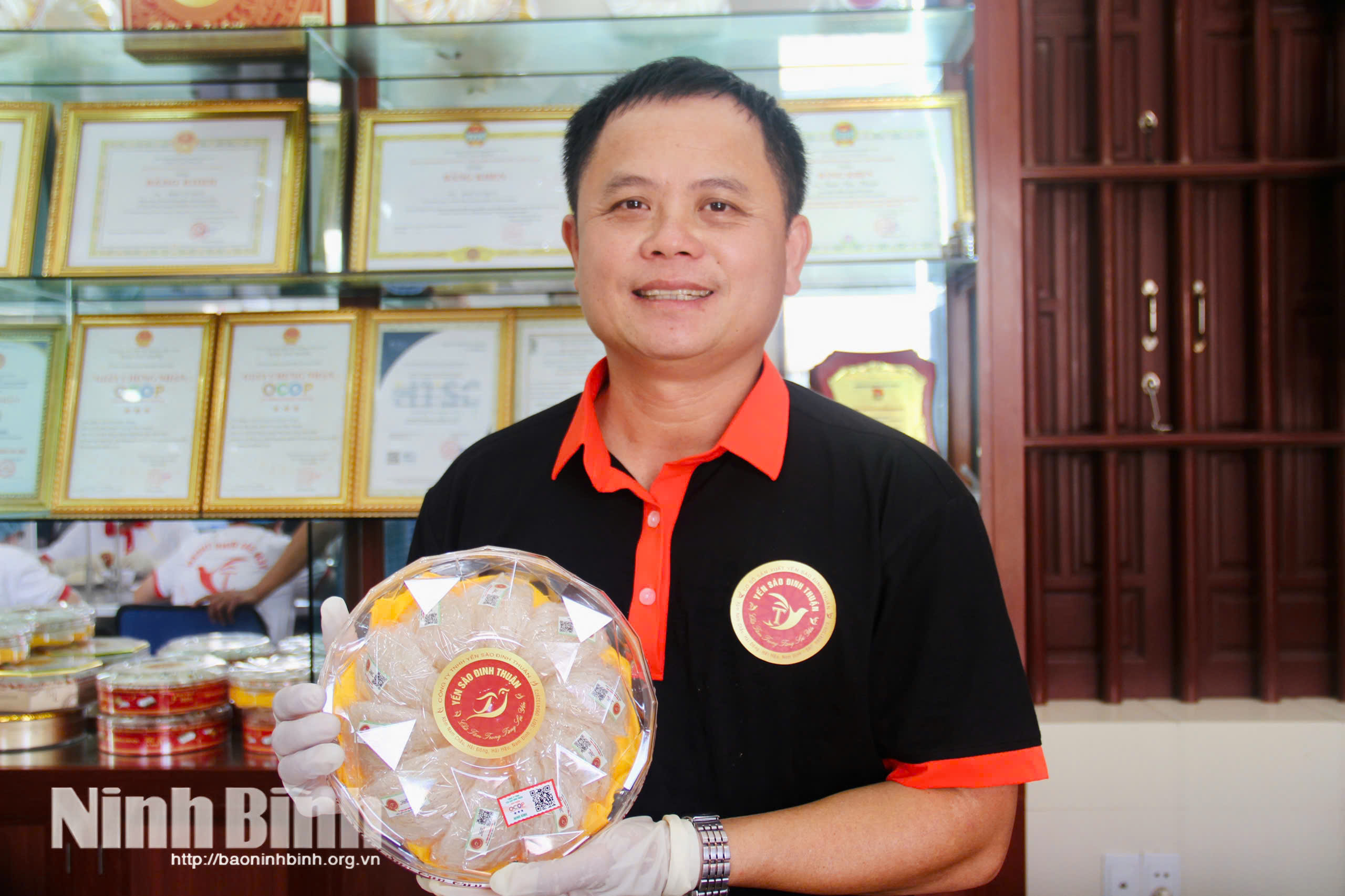 Anh Đinh Văn Thuận, xóm Nam Châu, xã Hải Quang - tấm gương nông dân tiêu biểu.