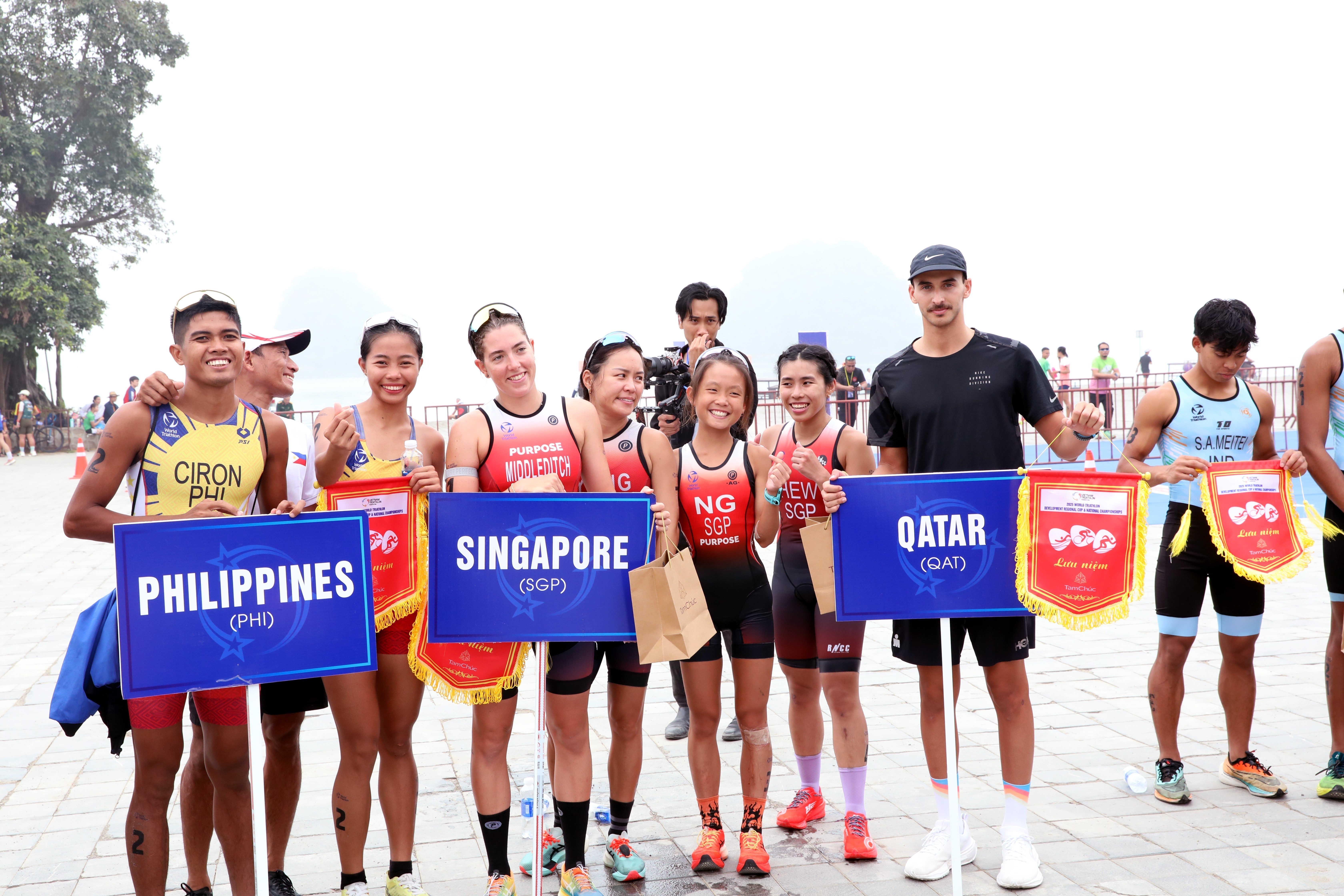 Giải Triathlon Cup thế giới và Vô địch Quốc gia 2025 tổ chức tại Khu du lịch Quốc gia Tam Chúc thu hút nhiều vận động viên quốc tế tham gia.